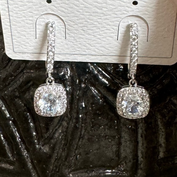 Elegant square drop earrings - Picture 3 of 4